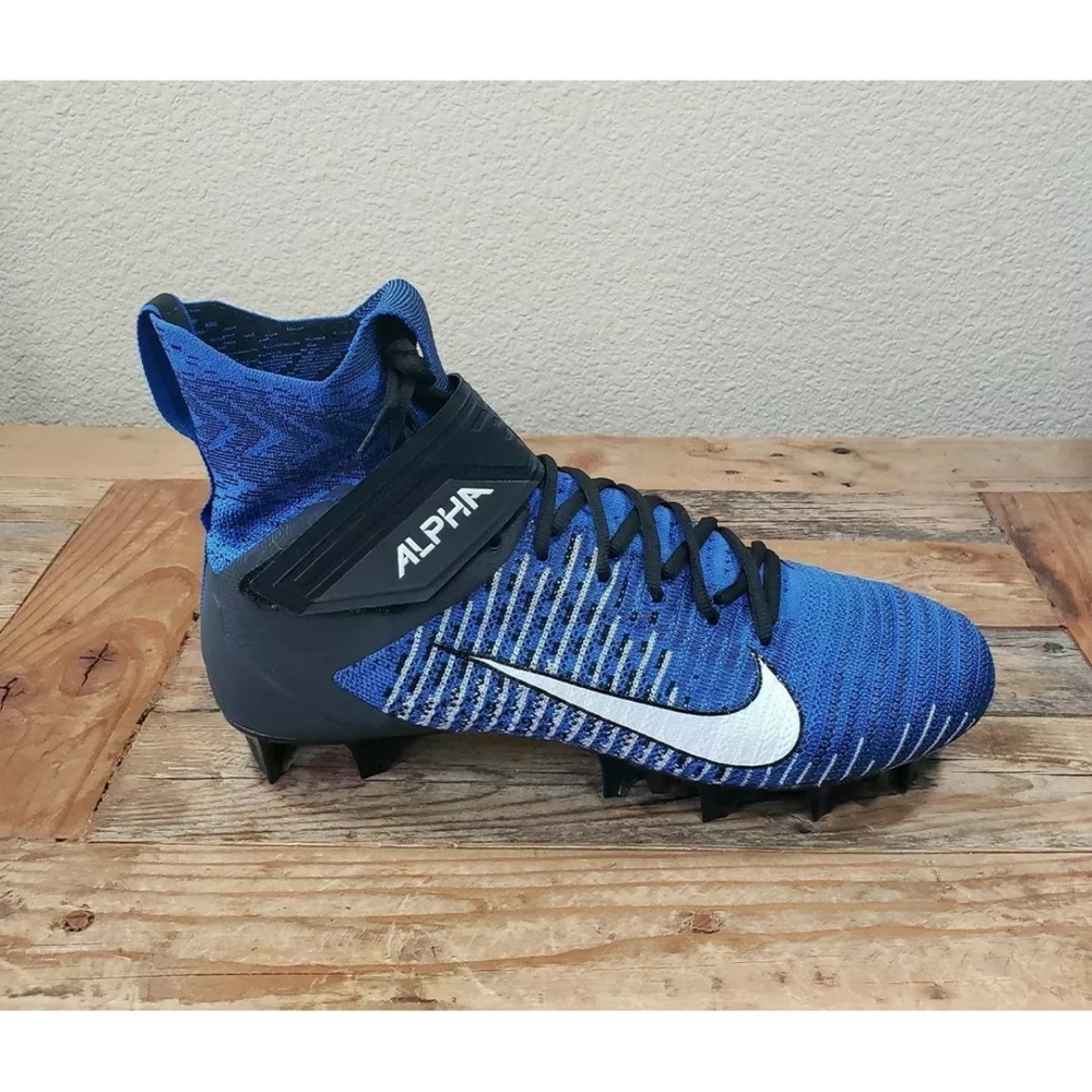 Nike Alpha Menace Elite 2 Flyknit Football Cleats Men's 10.5